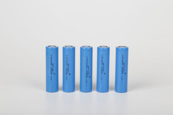 باتری بارگذاری شده 3.2V Lifepo4 سلول باتری AAA 14500 18500 18650 3.7v باتری لی یون